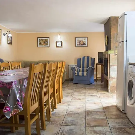 Con Jacuzzi La Parrilla (Castile and Leon)